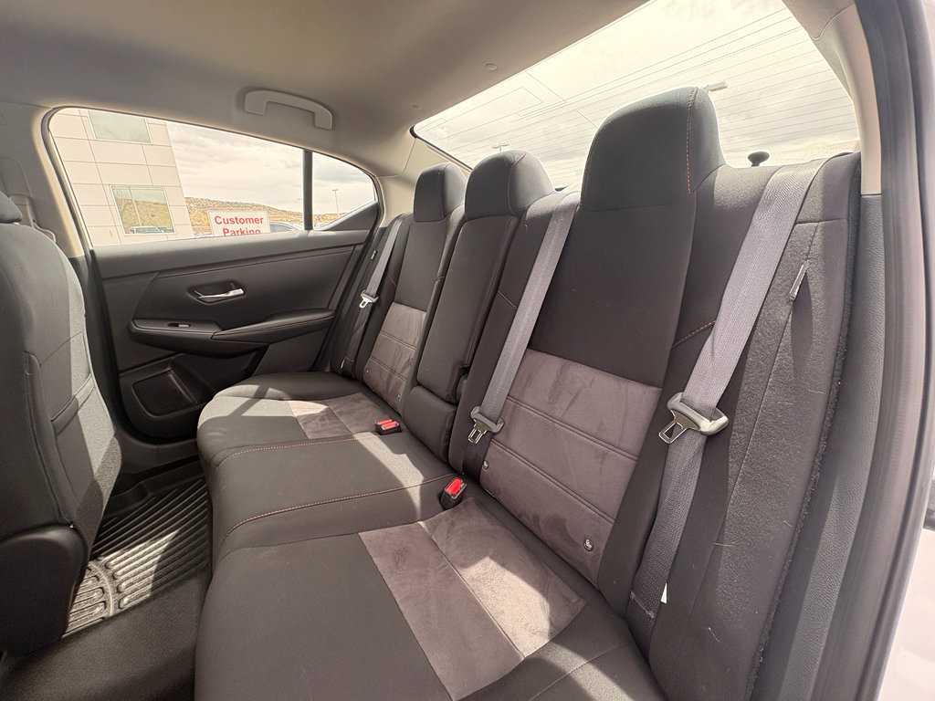 Certified 2024 Nissan Sentra SR FWD image 11