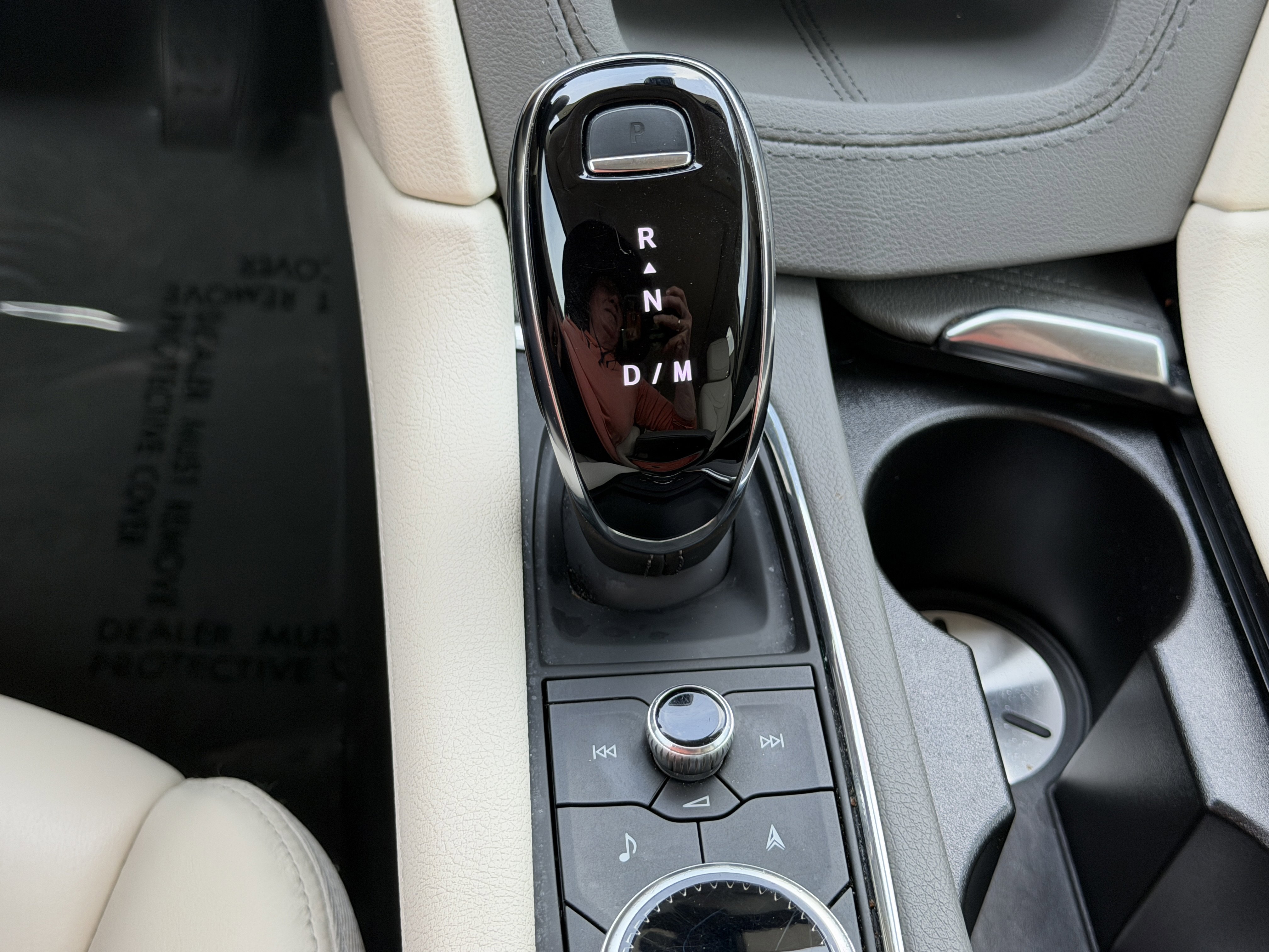 Certified 2024 Cadillac XT5 Premium Luxury w/ LPO, Floor Liner Package image 28