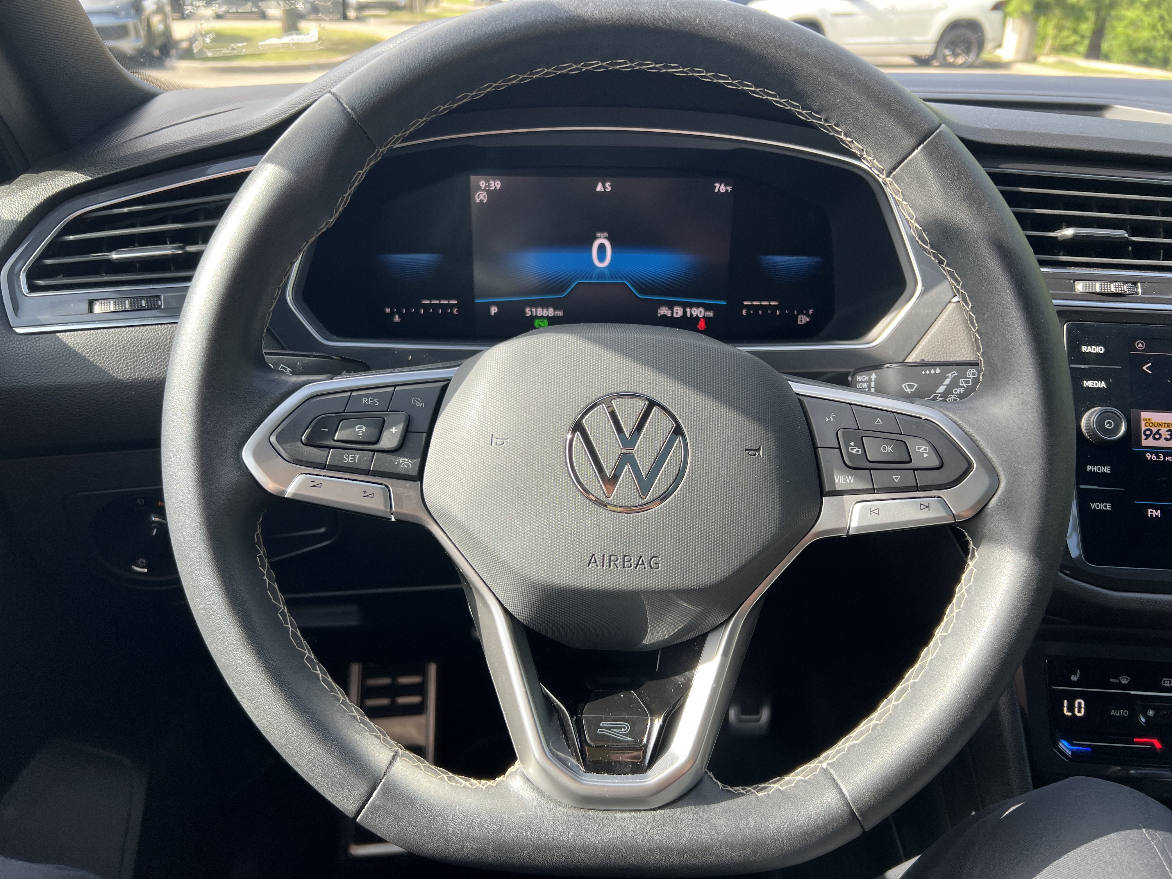 Certified 2023 Volkswagen Tiguan SE R-Line FWD image 15