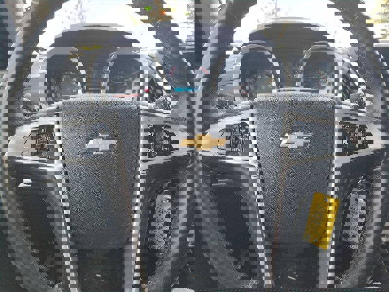 Used 2015 Chevrolet Equinox LT w/ Driver Convenience Package image 16