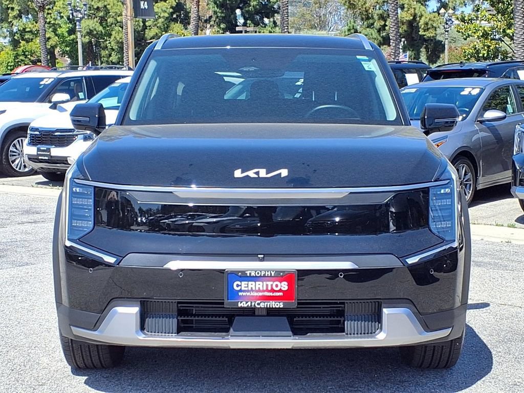 Used 2026 Kia EV9 Wind AWD/4WD image 8