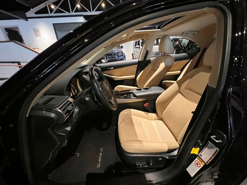 Used 2015 Lexus IS 250 image 10