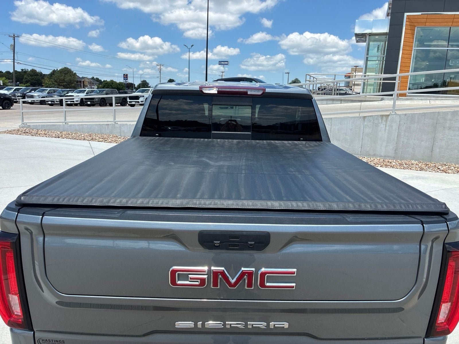 Used 2020 GMC Sierra 1500 SLT w/ SLT Premium Plus Package AWD/4WD image 5