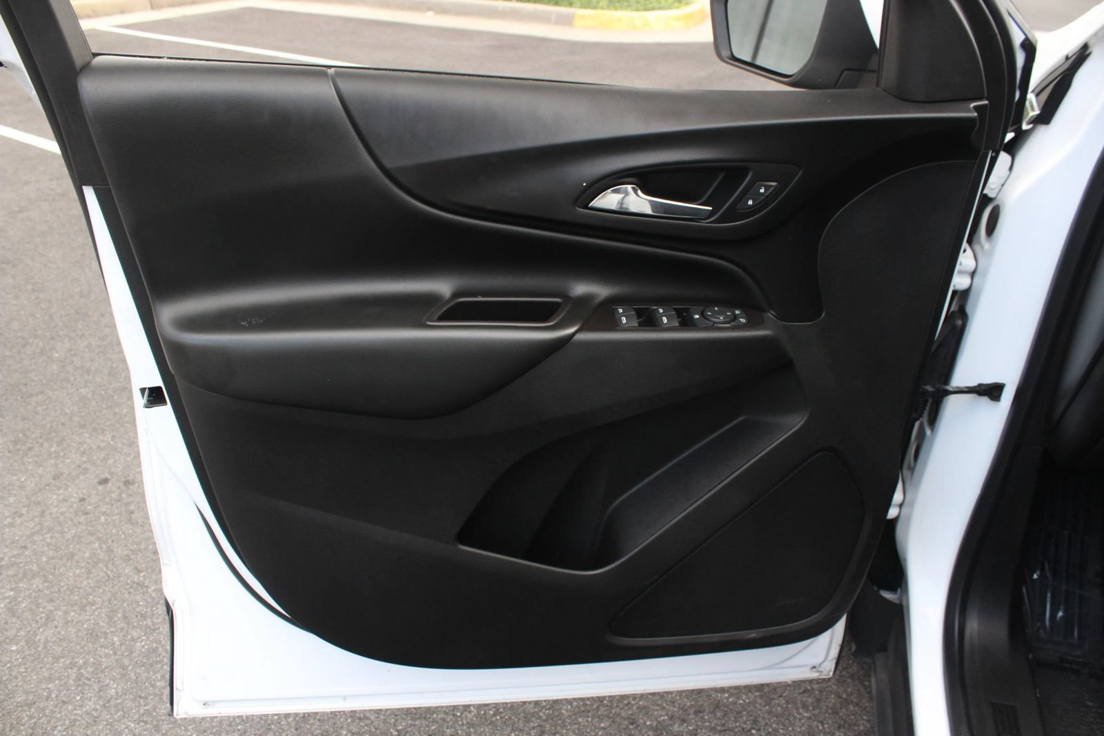 Used 2022 Chevrolet Equinox LT FWD image 15
