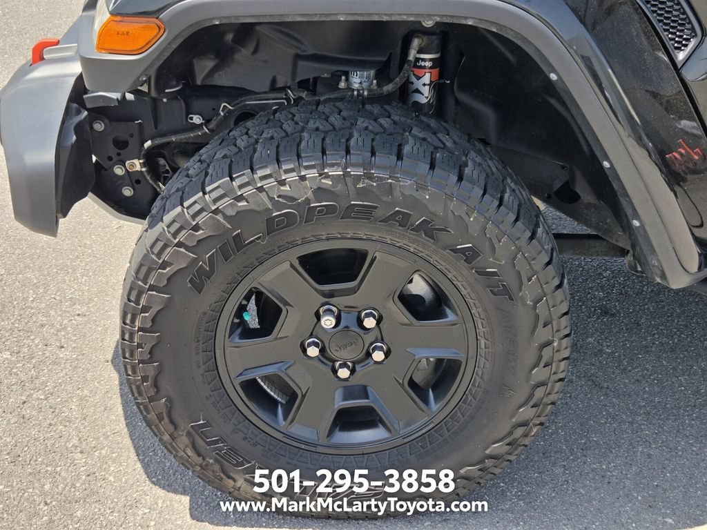 Used 2023 Jeep Gladiator Mojave w/ Trailer Tow Package AWD/4WD image 16