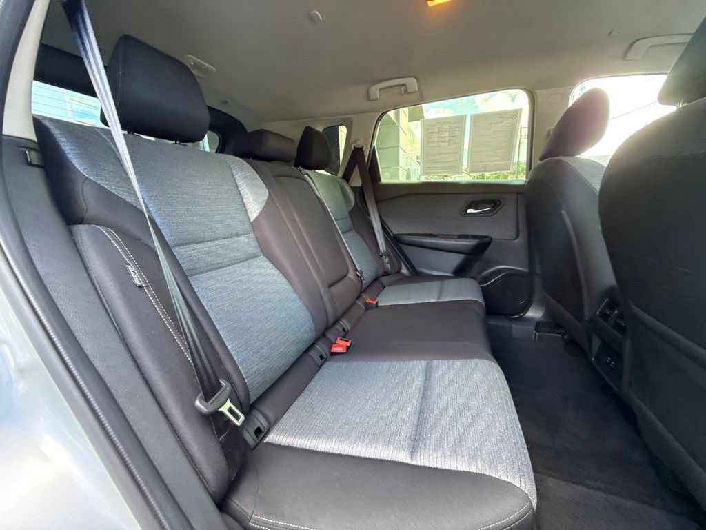 Used 2023 Nissan Rogue SV AWD/4WD image 26