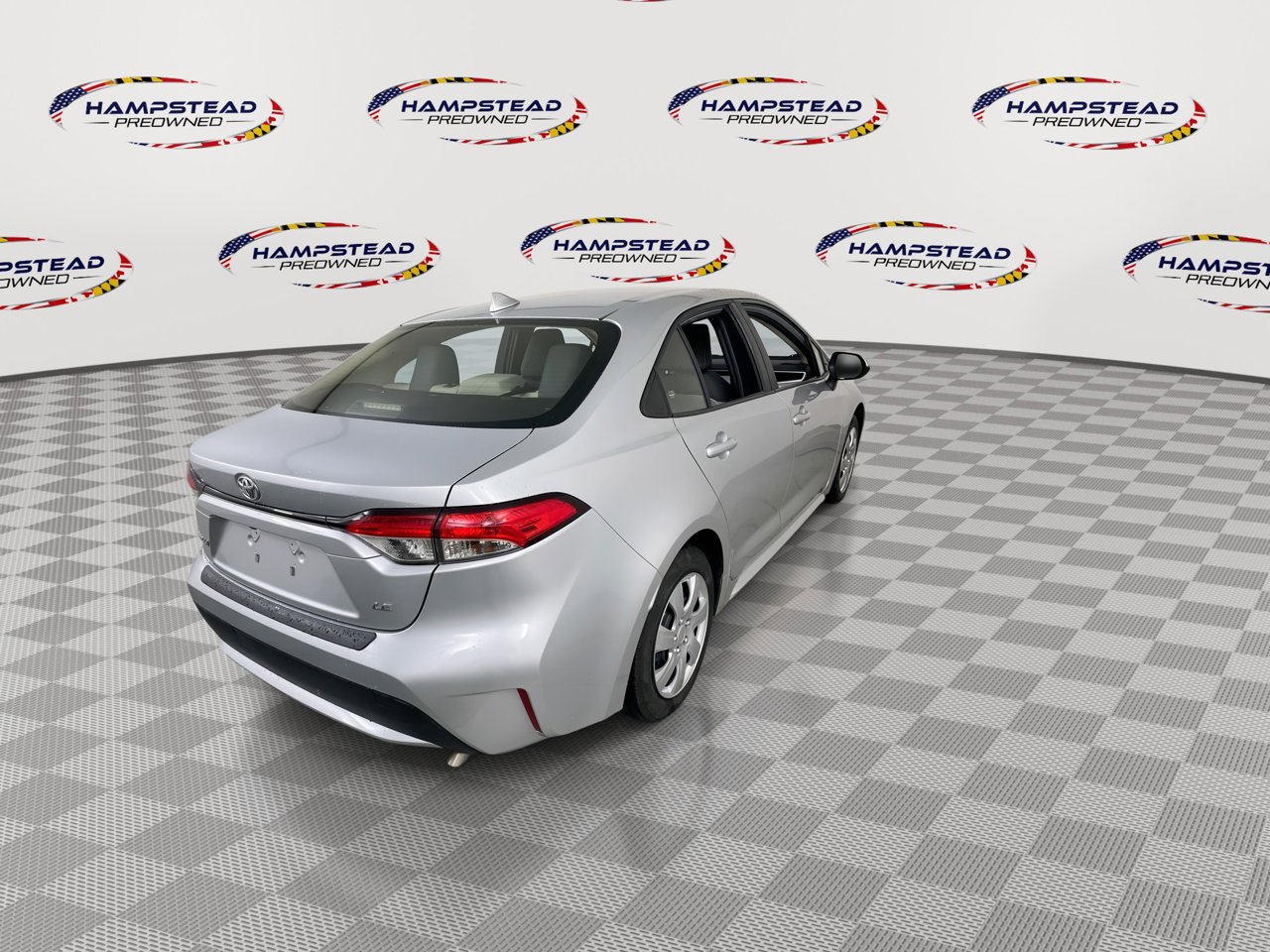 Used 2022 Toyota Corolla LE image 8