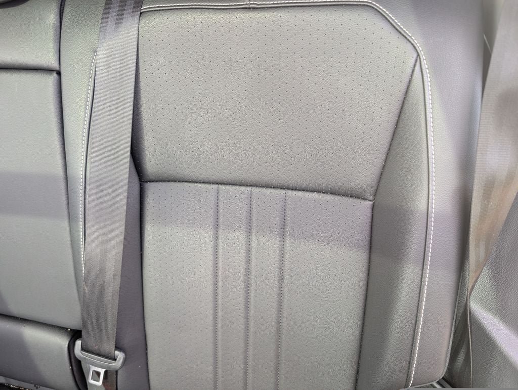 Used 2022 Volkswagen Tiguan SE AWD/4WD image 3