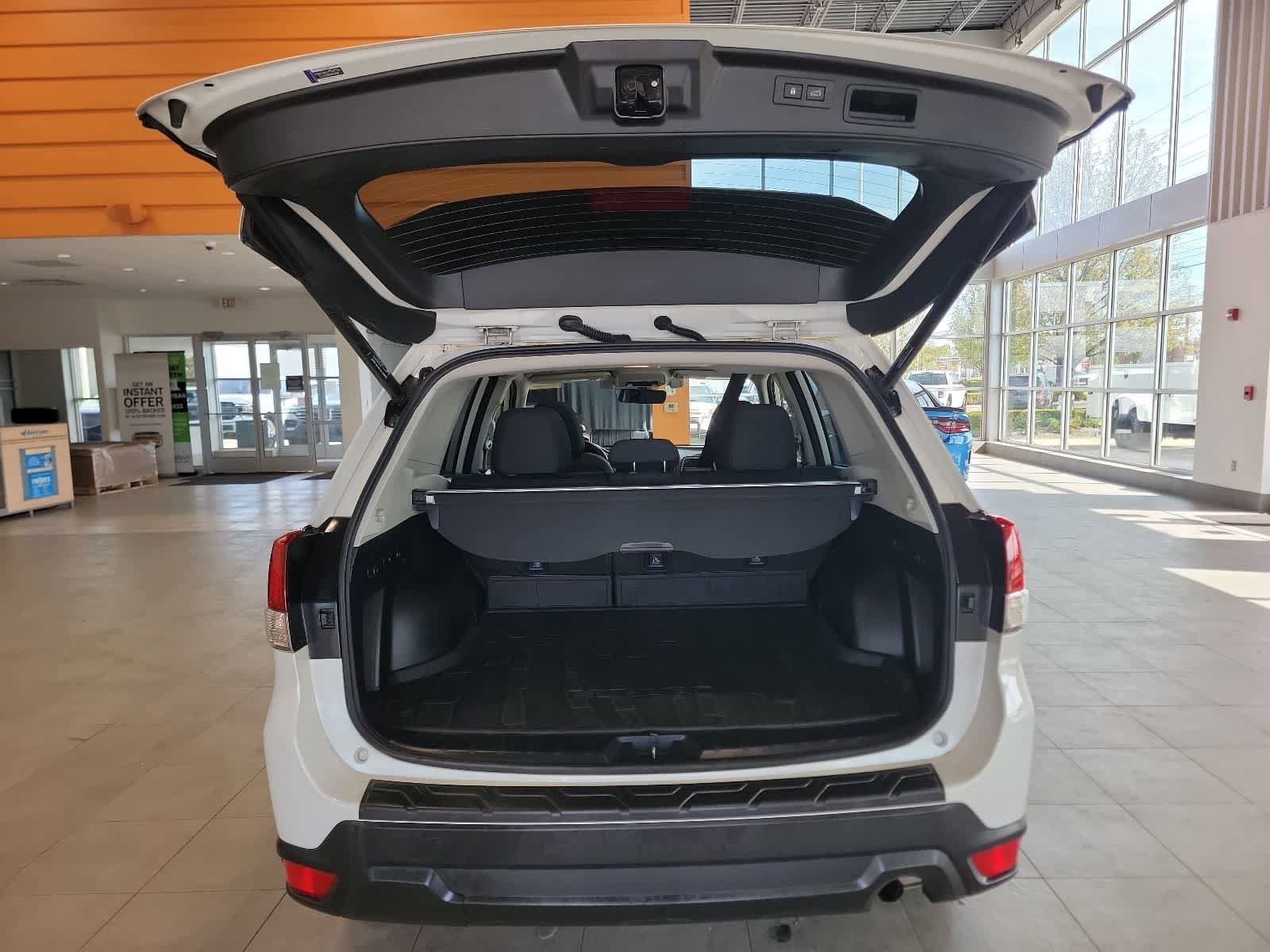 Used 2021 Subaru Forester Premium AWD/4WD image 29