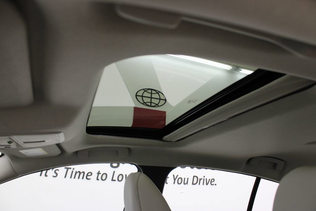 New 2026 Nissan Sentra SL w/ Floor Mat Package image 12