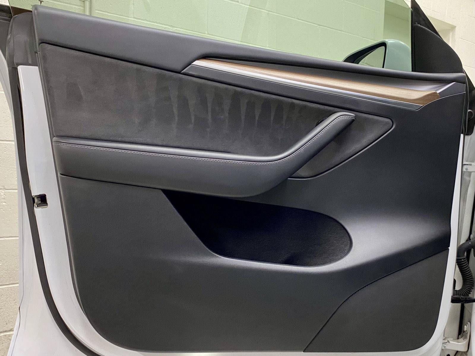 Used 2023 Tesla Model Y Long Range AWD/4WD image 12