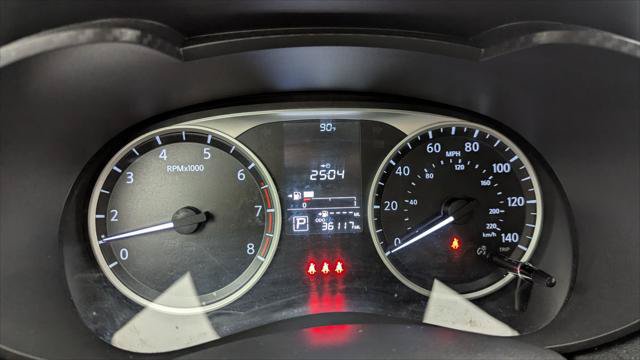 Used 2025 Nissan Versa S FWD image 24