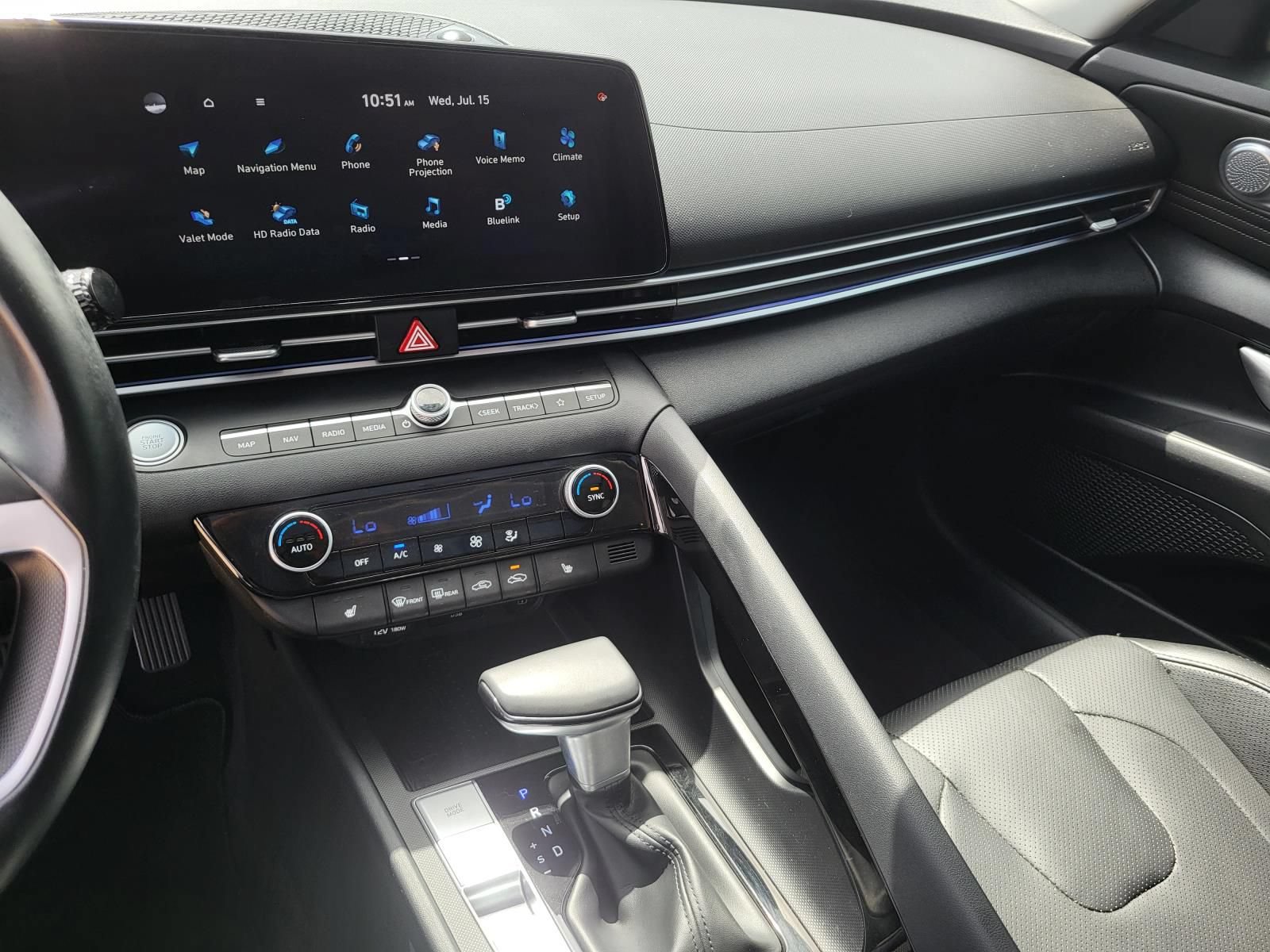 Used 2022 Hyundai Elantra Limited FWD image 19