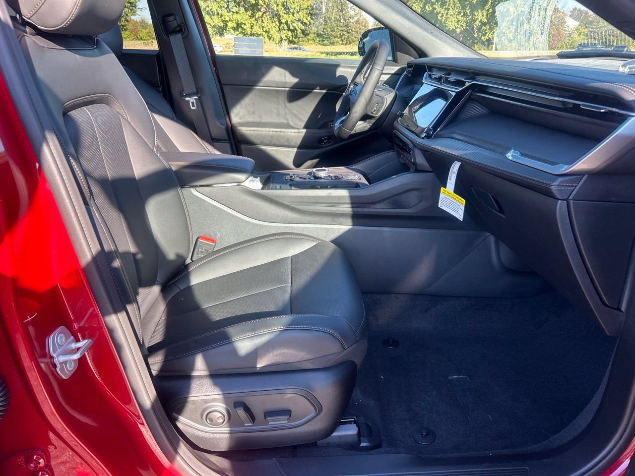 New 2027 Jeep Cherokee Limited AWD/4WD image 14