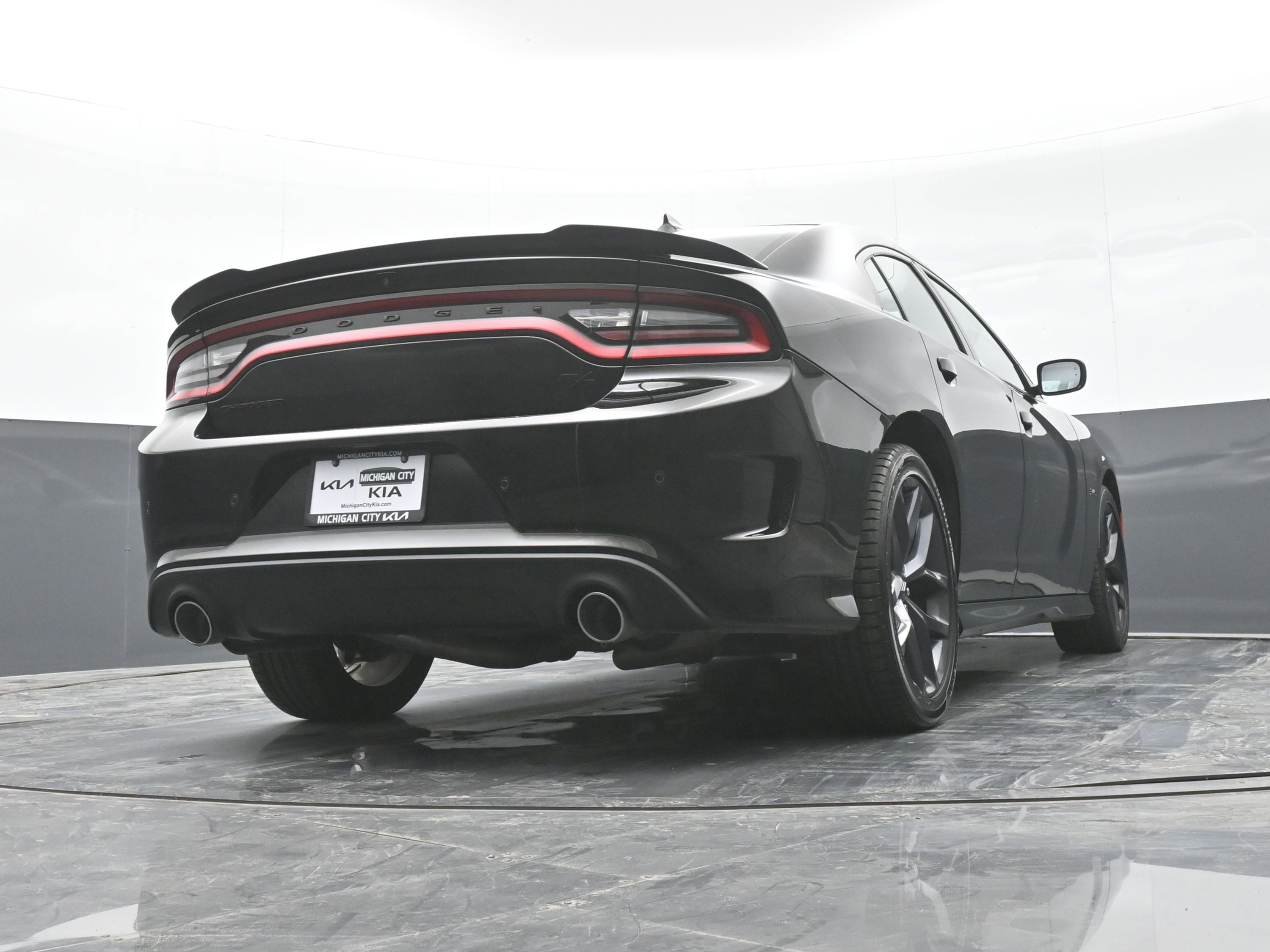 Used 2023 Dodge Charger R/T w/ Plus Group image 42