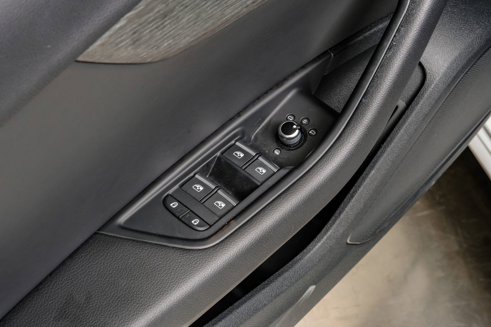 Used 2023 Audi A4 2.0T Premium w/ Convenience Package image 47