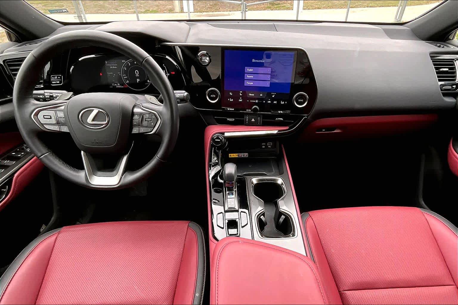 Used 2025 Lexus NX 250 FWD w/ Towing Package (2000 Lbs) image 16