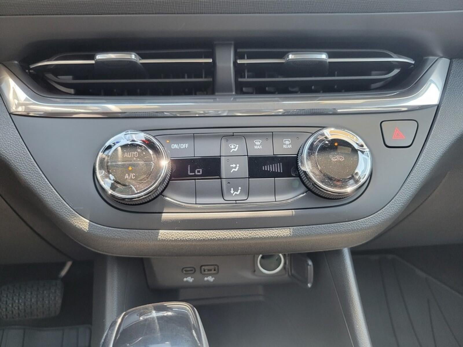 New 2026 Buick Envista Preferred FWD image 21