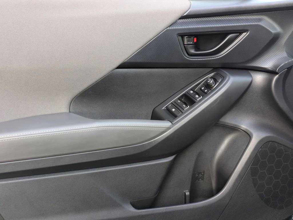 Used 2024 Subaru Crosstrek 2.0i Premium image 11