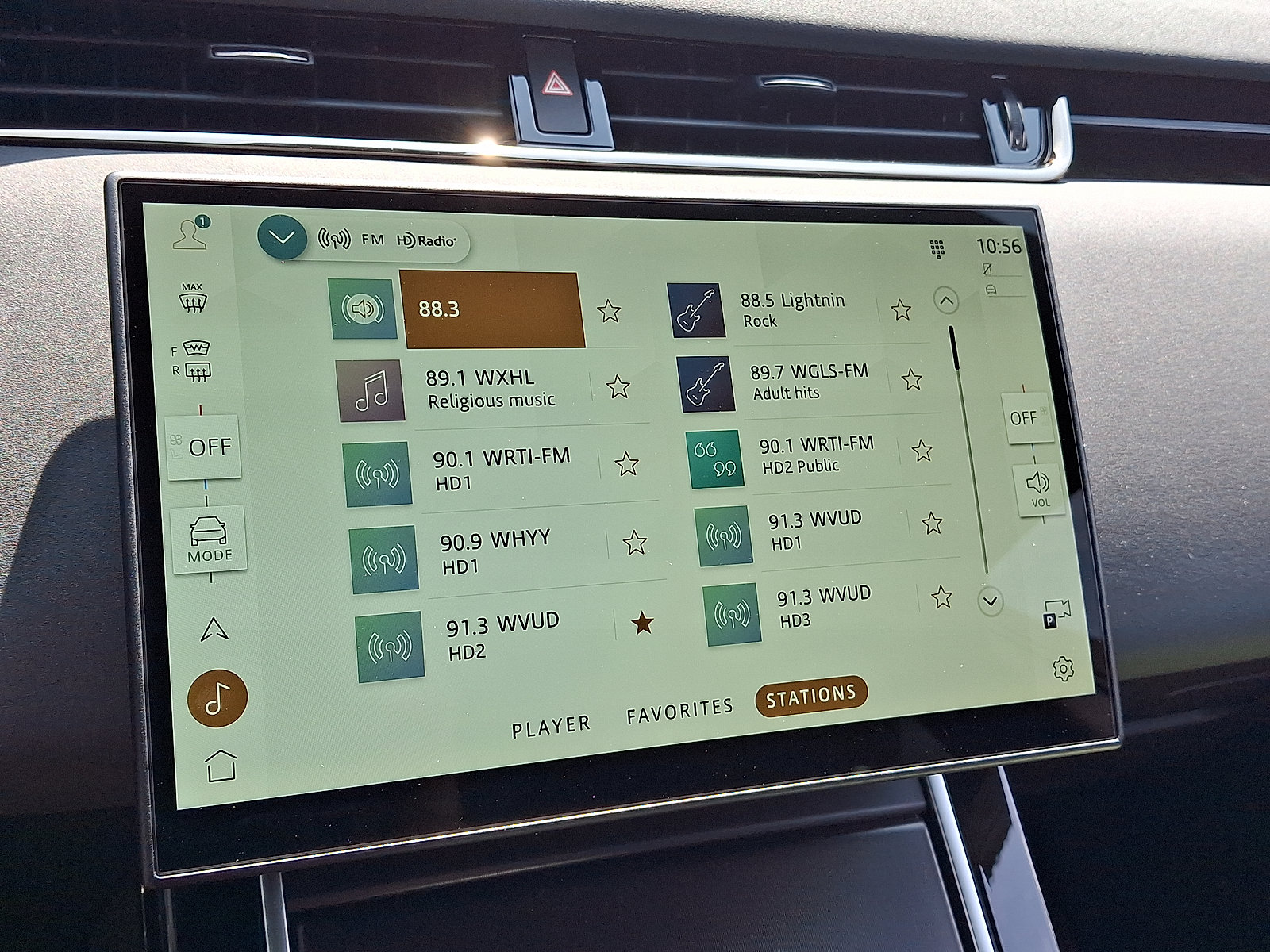 New 2026 Land Rover Range Rover Evoque Hoxton AWD/4WD image 9