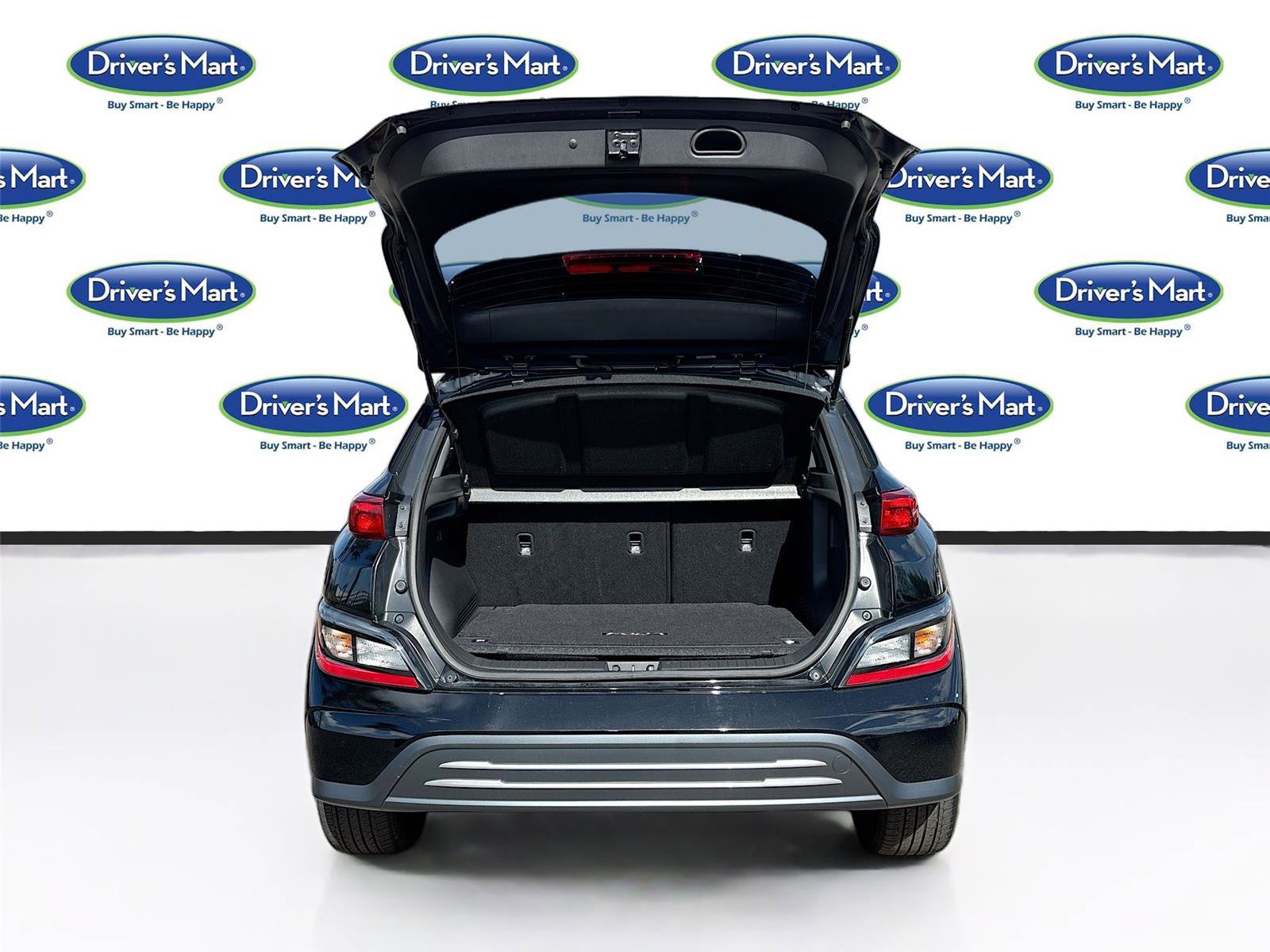 Used 2023 Hyundai Kona SE image 24