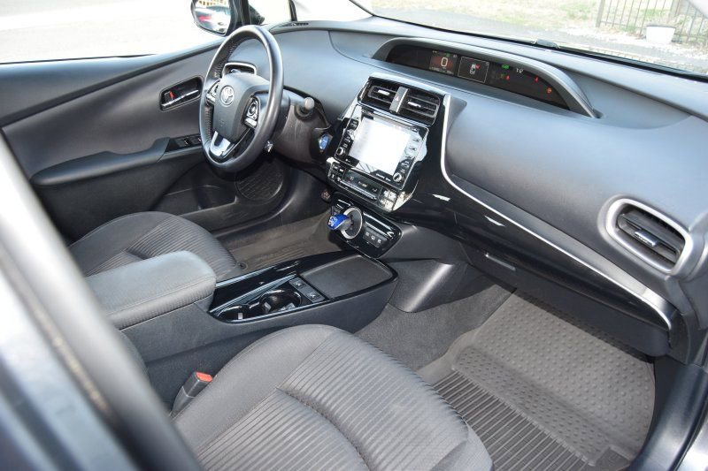 Used 2021 Toyota Prius Prime LE FWD image 32