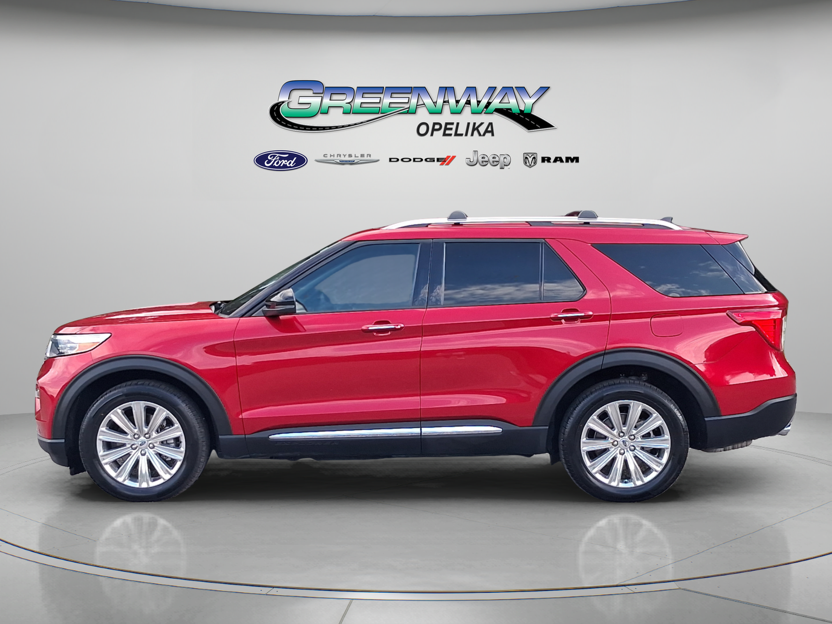 Used 2023 Ford Explorer Limited w/ Hybrid Equipment Group 310A AWD/4WD image 4