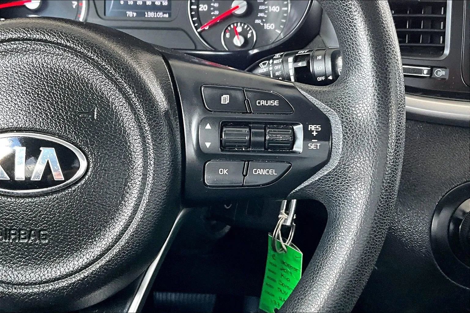 Used 2017 Kia Sorento LX image 11