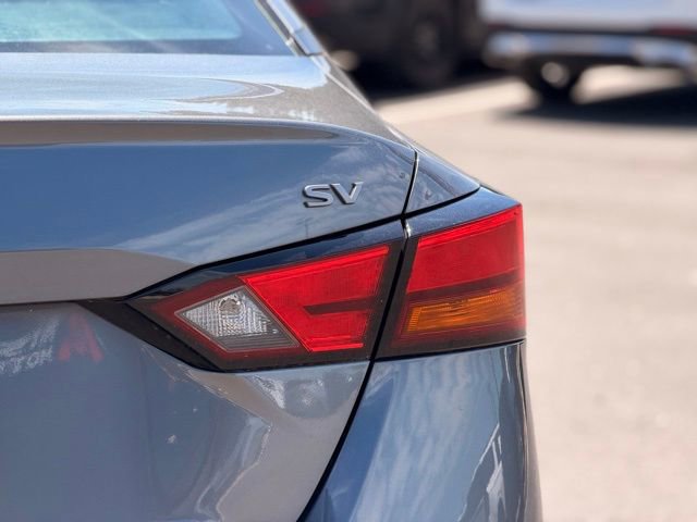 Used 2024 Nissan Altima 2.5 SV FWD image 11
