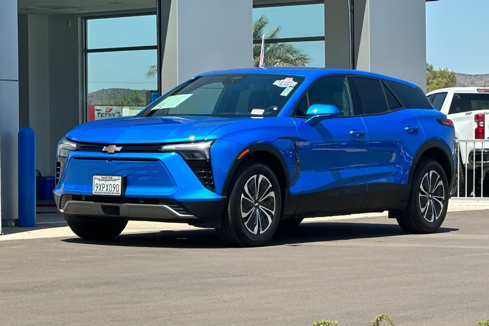 Used 2025 Chevrolet Blazer EV LT FWD image 8