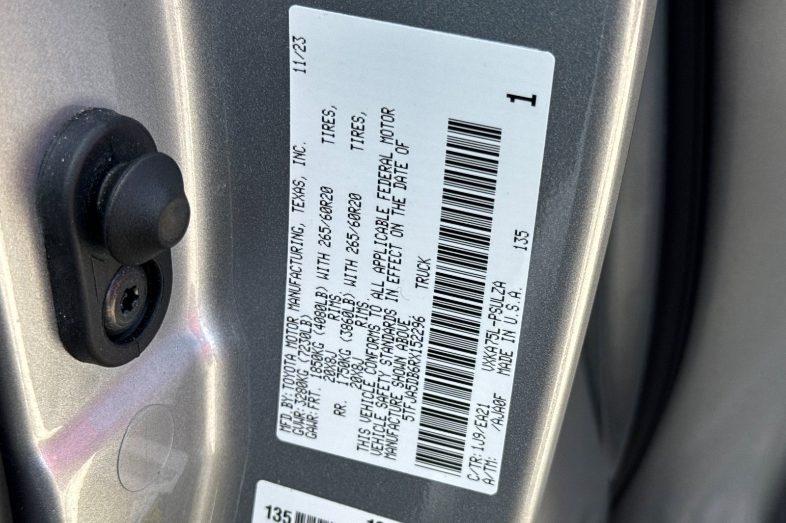 Used 2024 Toyota Tundra Limited AWD/4WD image 26