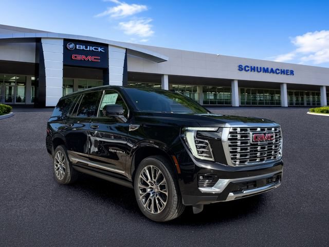 New 2026 GMC Yukon Denali w/ Sun & Power Step Package