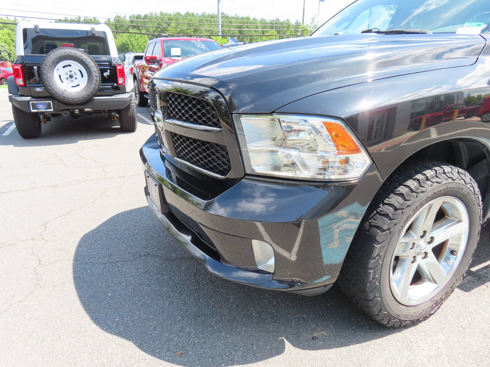 Used 2018 RAM 1500 Express AWD/4WD image 8
