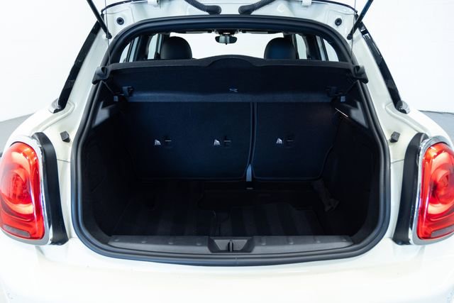 Used 2020 MINI Cooper 4-Door Hardtop image 9