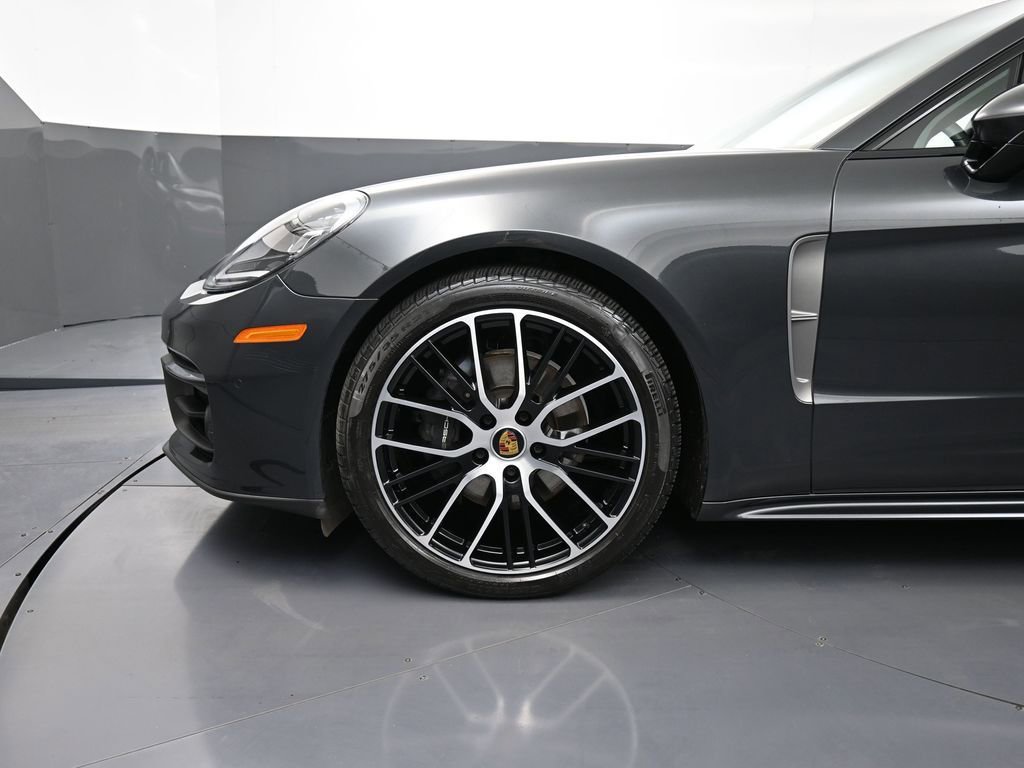 Certified 2023 Porsche Panamera 4 Platinum Edition image 12