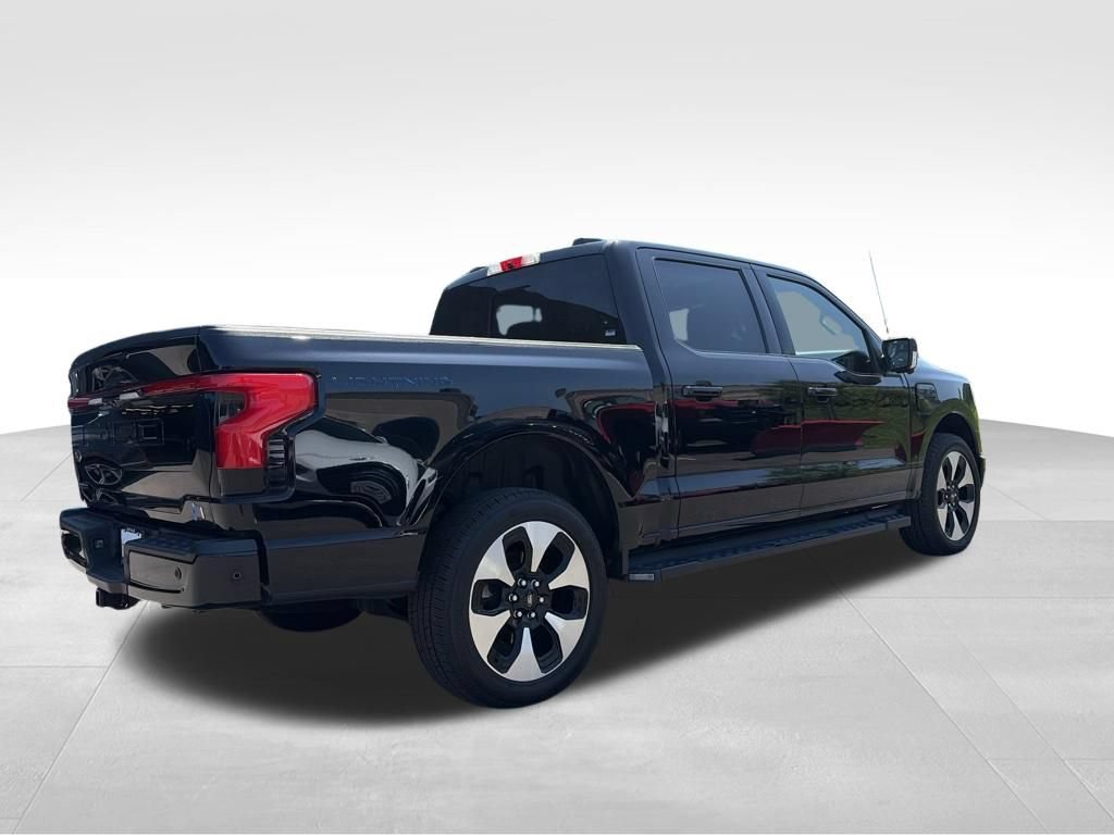 Used 2022 Ford F150 Lightning Platinum AWD/4WD image 15