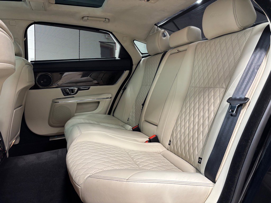 Used 2019 Jaguar XJ L Supercharged image 30