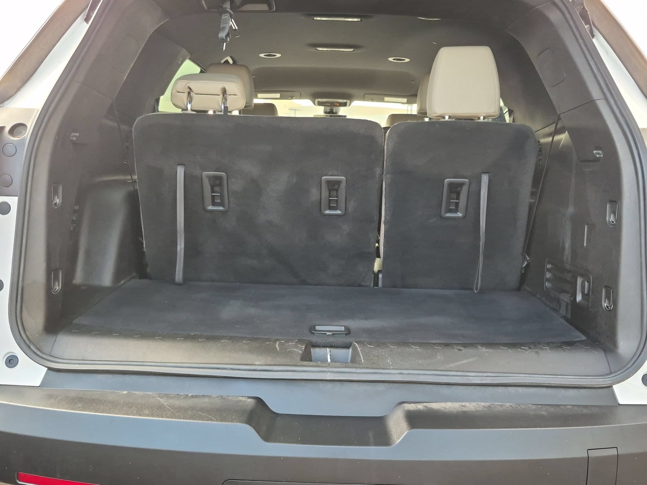 Used 2023 Chevrolet Traverse LT FWD image 7