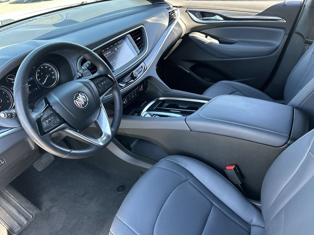 Used 2024 Buick Enclave Essence w/ Technology Package FWD image 10