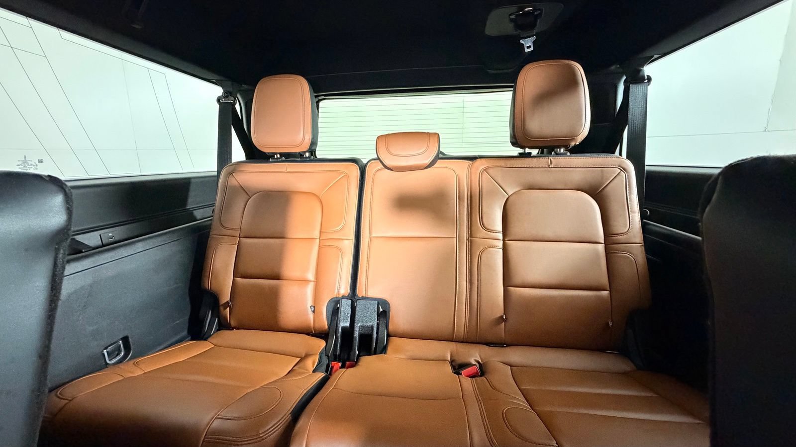 Used 2021 Lincoln Navigator L Reserve AWD/4WD image 18