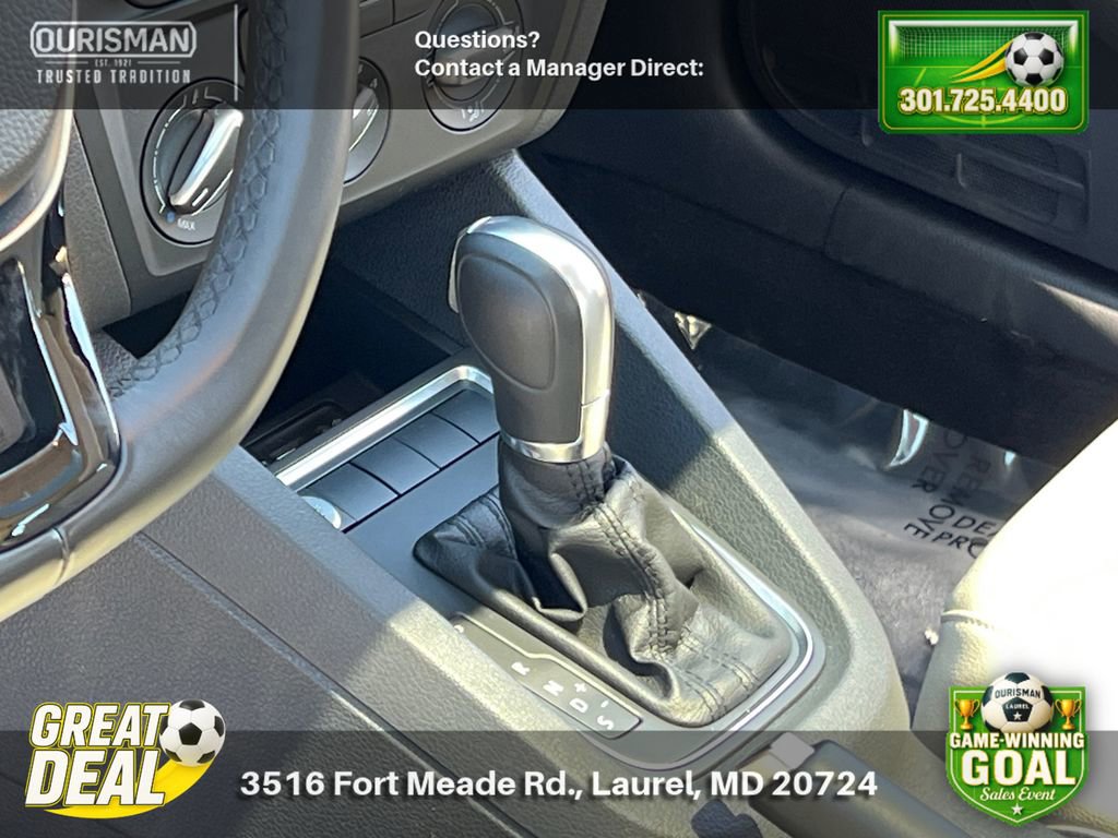 Used 2018 Volkswagen Jetta SE FWD image 16