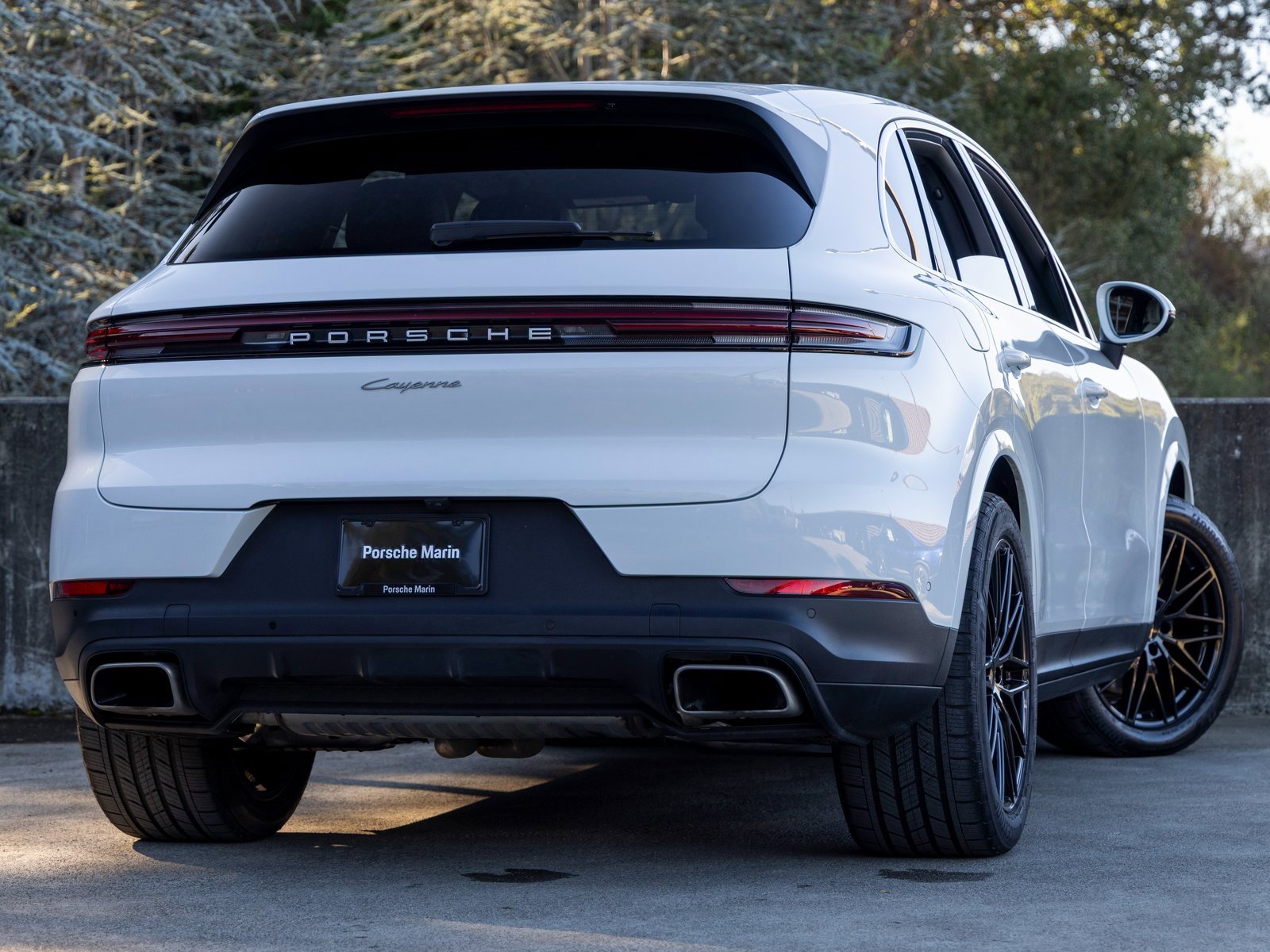 Certified 2025 Porsche Cayenne image 11
