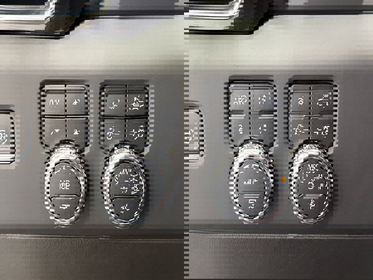 Used 2024 GMC Sierra 2500 Denali Ultimate image 25