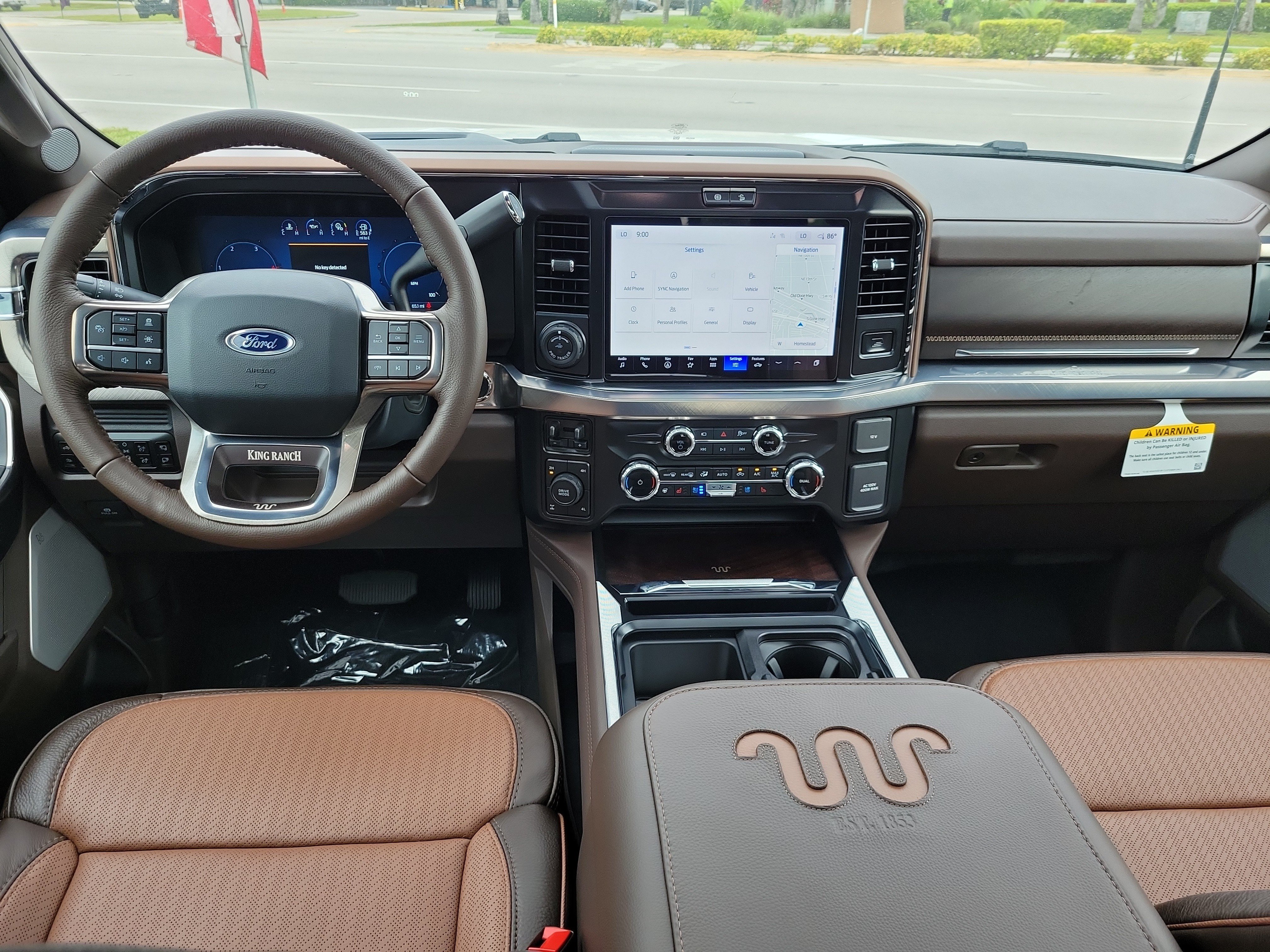 New 2026 Ford F350 King Ranch w/ FX4 Off-Road Package AWD/4WD image 15
