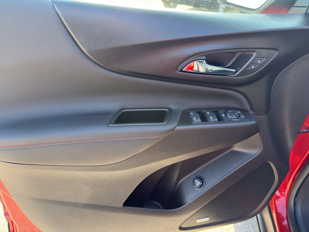 Used 2023 Chevrolet Equinox RS w/ RS Leather Package image 13