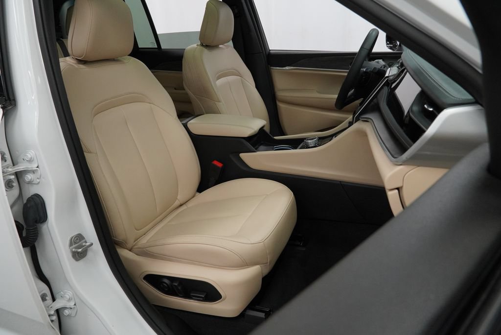 Used 2024 Jeep Grand Cherokee Limited 4xe AWD/4WD image 49