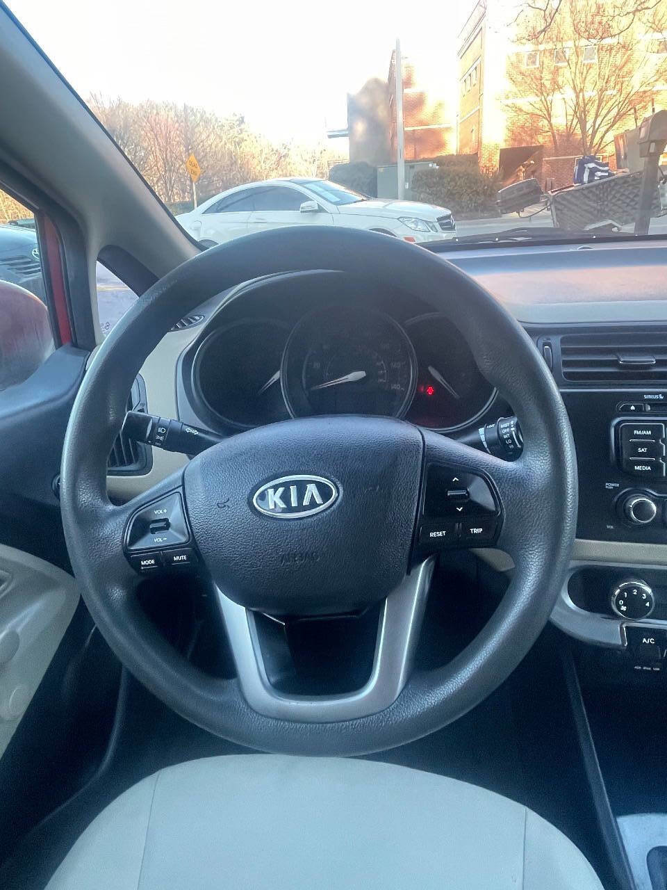 Used 2012 Kia Rio LX image 22