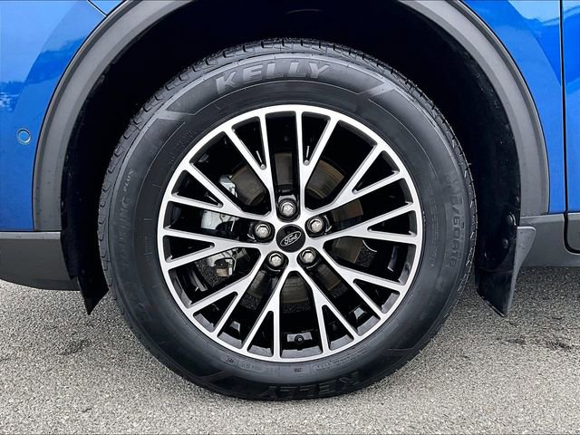 Used 2023 Ford Escape SE w/ PHEV Premium Package image 7