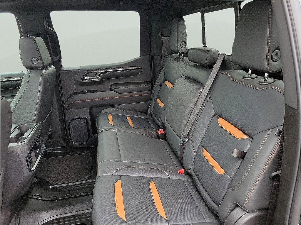 Used 2023 GMC Sierra 1500 AT4 w/ Technology Package AWD/4WD image 13