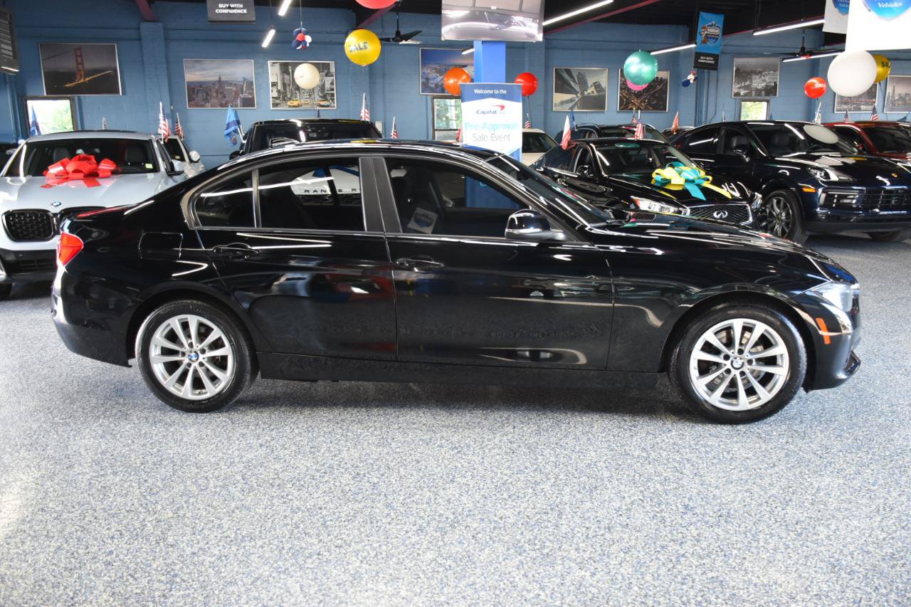 Used 2016 BMW 320i xDrive Sedan AWD/4WD image 2